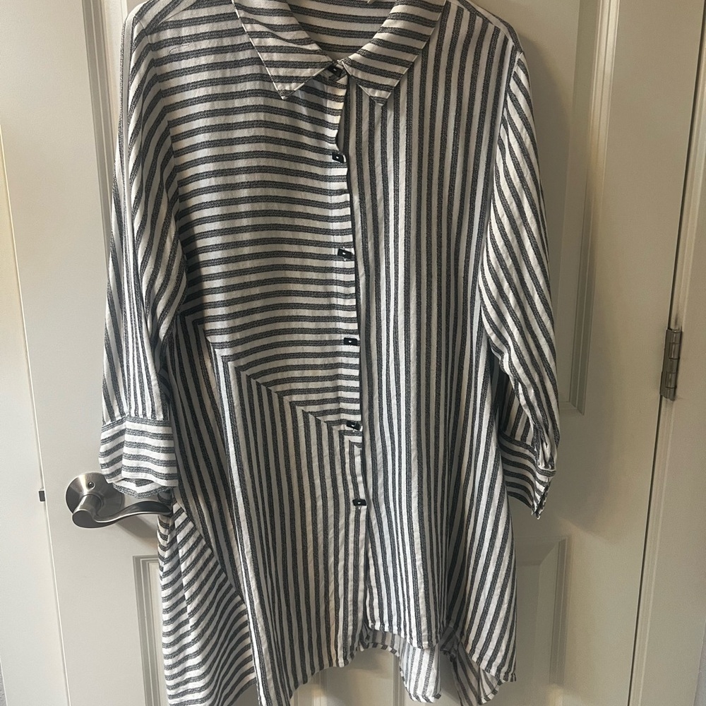Soft Surroundings Black and White Striped Top